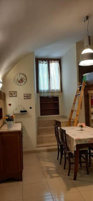 Residenza Nel Borgo Romano メンターナ エクステリア 写真